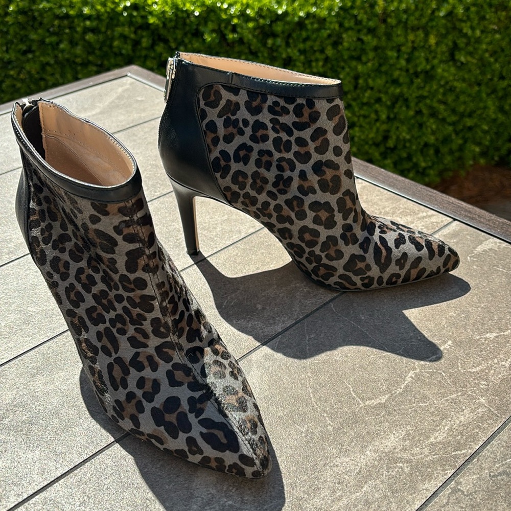 Pointy toe leopard booty